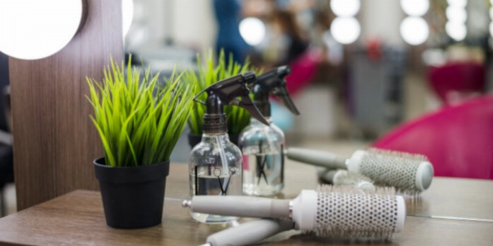 Guide to Renewing Your Illinois Cosmetology License